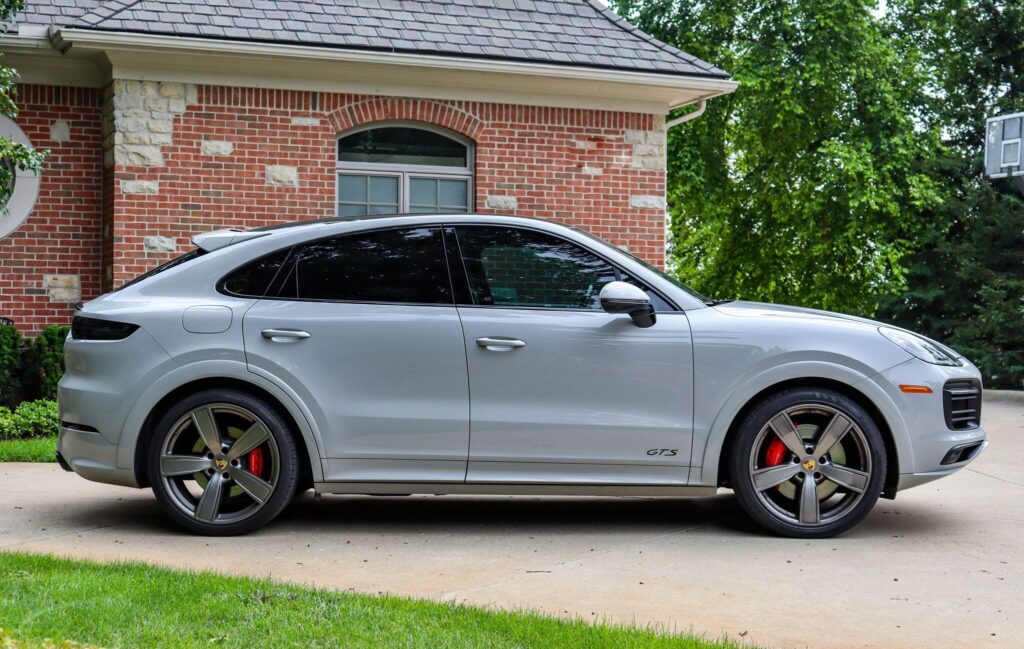 2022 Porsche Cayenne GTS Coupe