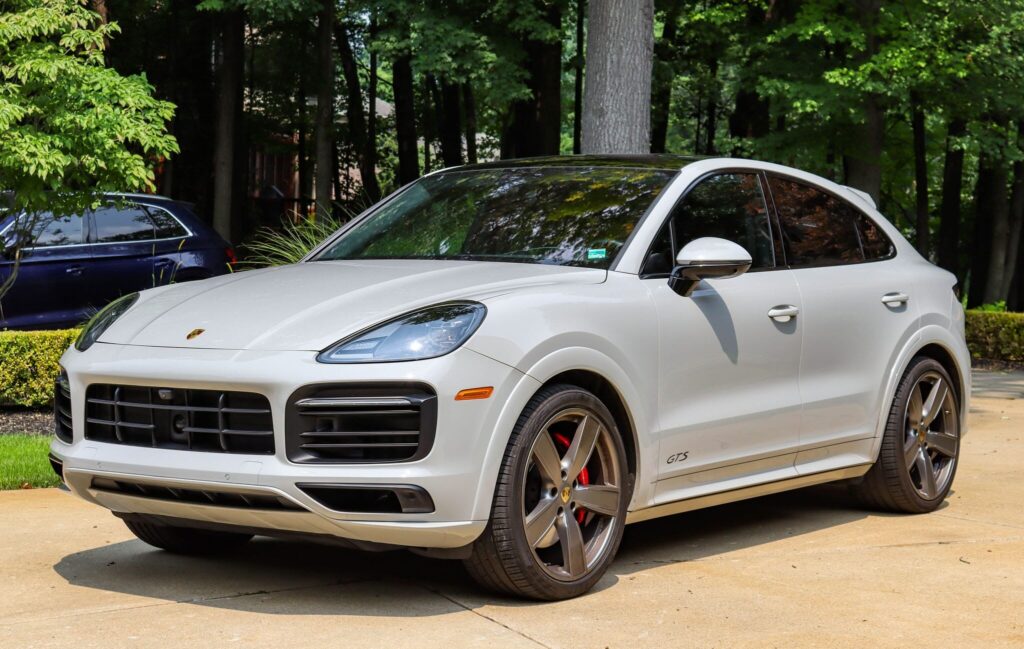 2022 Porsche Cayenne GTS Coupe