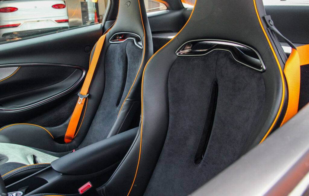 2023 McLaren Artura Performance